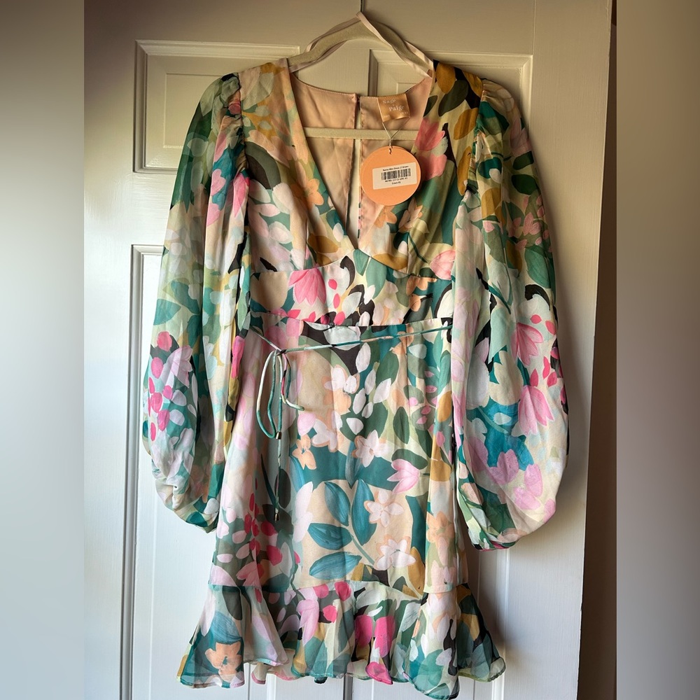 Sage and Paige NWT long sleeve floral mini dress